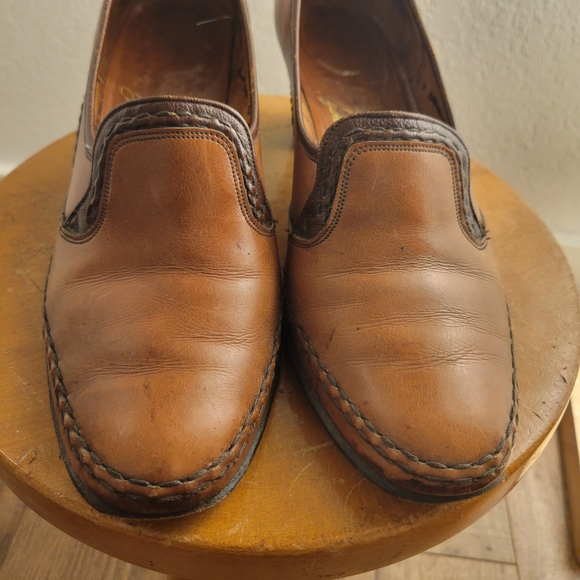 2 For $20 - Vintage Brown Leather Women's Loafers - Picture 4 of 9
